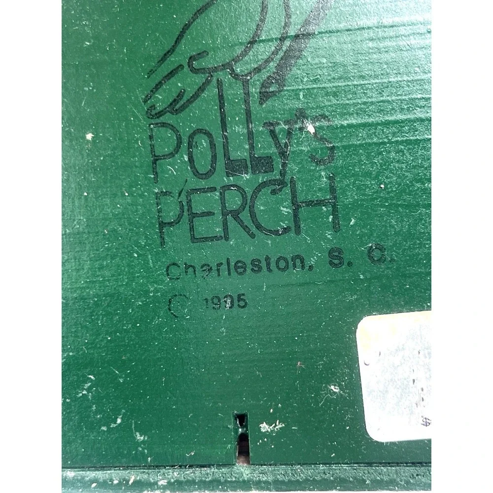 Pollys Perch birdhouse very